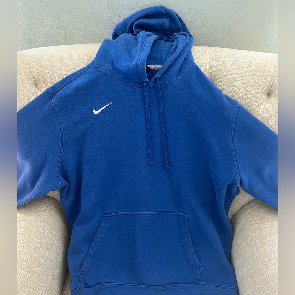 Blue Nike sweatshirt